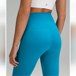 NWT 💙LULULEMON Highrise Wunder Train Crop 23' leggings